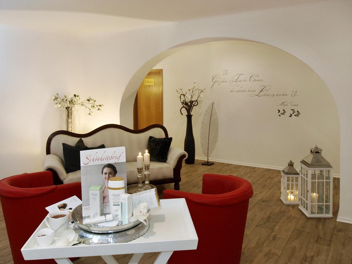 Hotel Zum Goldenen Anker Windorf  Buitenkant foto